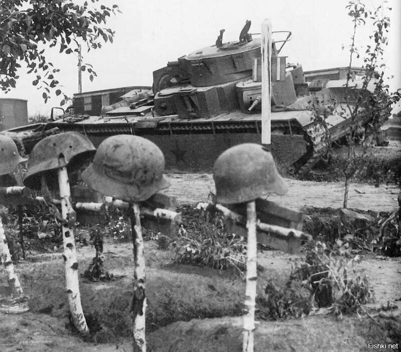 Горе-вояки чехи высмеяли танк Т-35 — танк, опередивший время