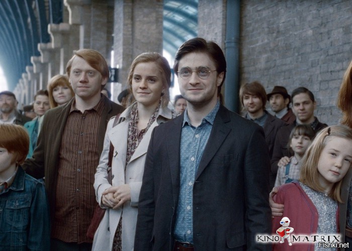 В Гарри Поттере в последнем эпизоде вся троица играет своих героев в почти 40-летнем возрасте. Хотя им по сути не больше 19 лет.